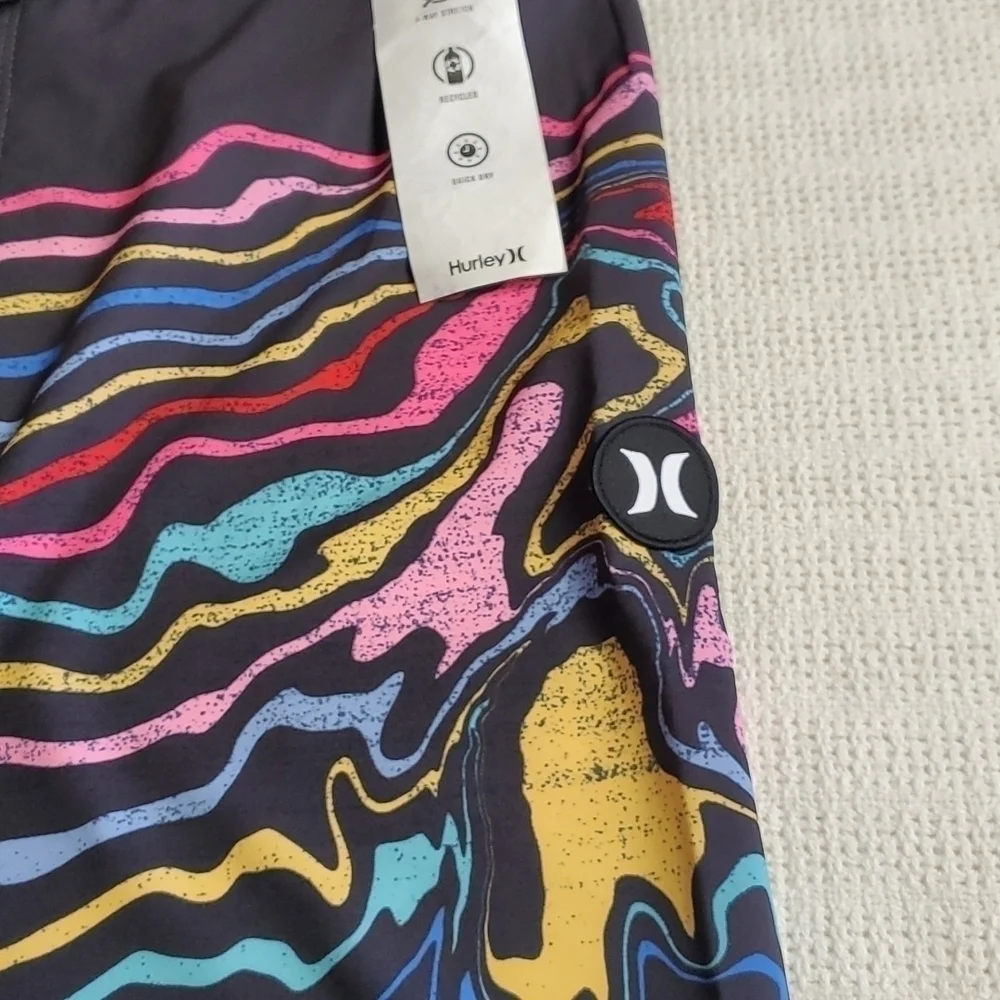 Hurley Phantom Embroidered Rainbow Cinched‎ Black Sz. 31 Board Shorts w Pocket